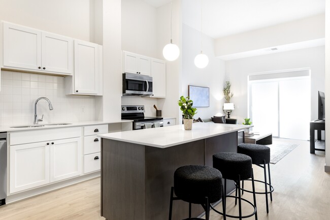 Building Photo - Rowe Rental