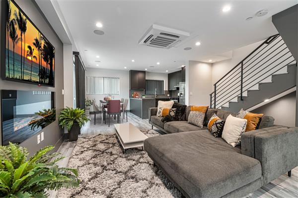 Photo - 4930 Laurel Canyon Blvd Unit 102