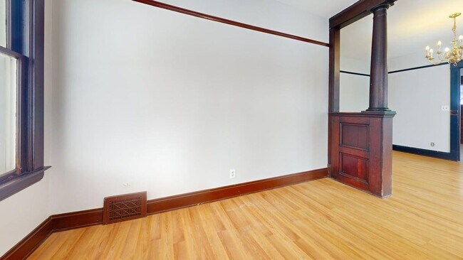 Photo - 6714 Ottawa Rd Unit 1