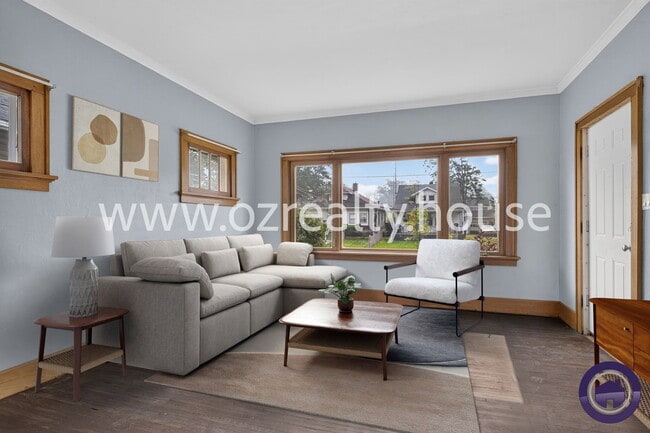 Photo - 920 Wright Ave