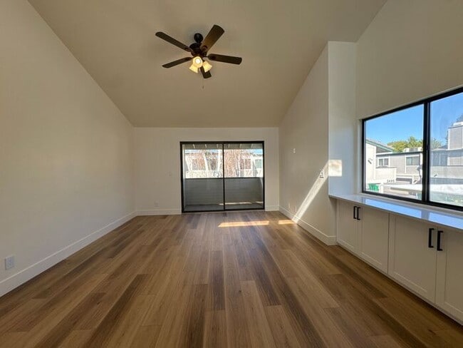 Photo - Newly Remodeled Studio in Sparks! Availabl...