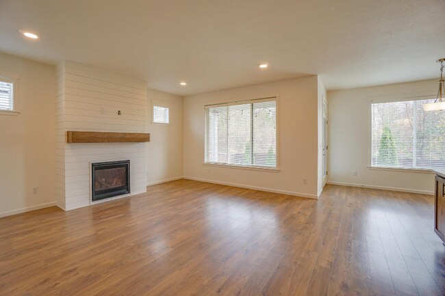 Photo - 9611 NE 169th Ave