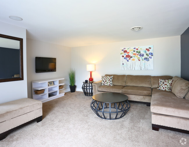 Interior Photo - Riverfront Heights Rental