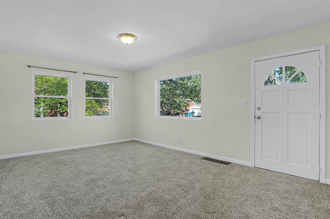 Photo - 1217 Grant Dr