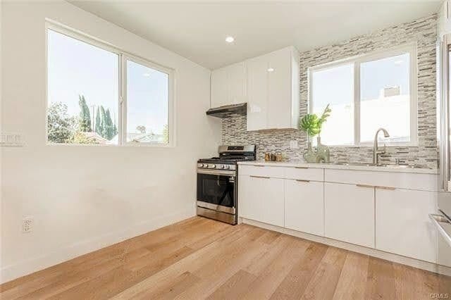 Photo - 14929 Titus St Unidad a