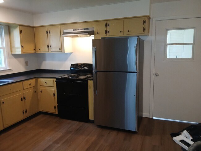 Photo - 206 Chance St