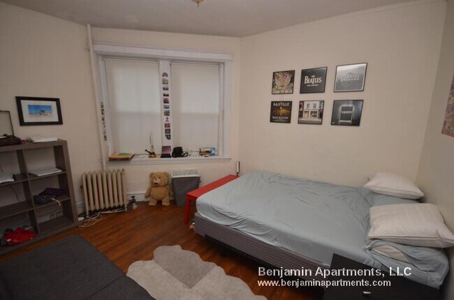 Photo - 322 Saint Paul St Unit 2