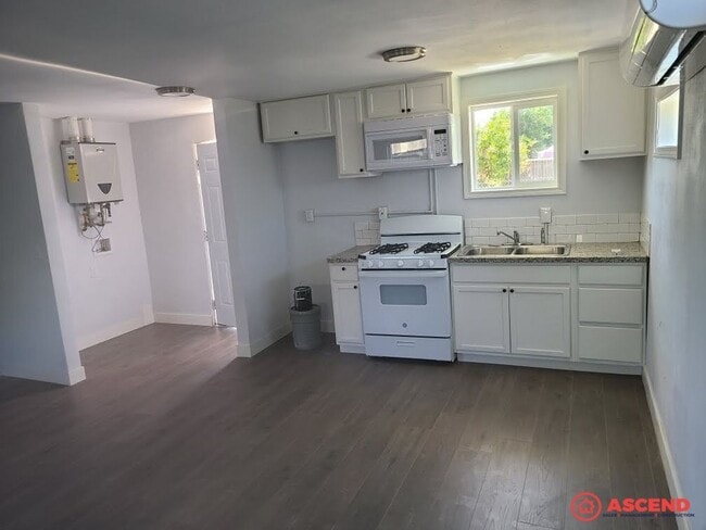 Photo - 236 Francis St