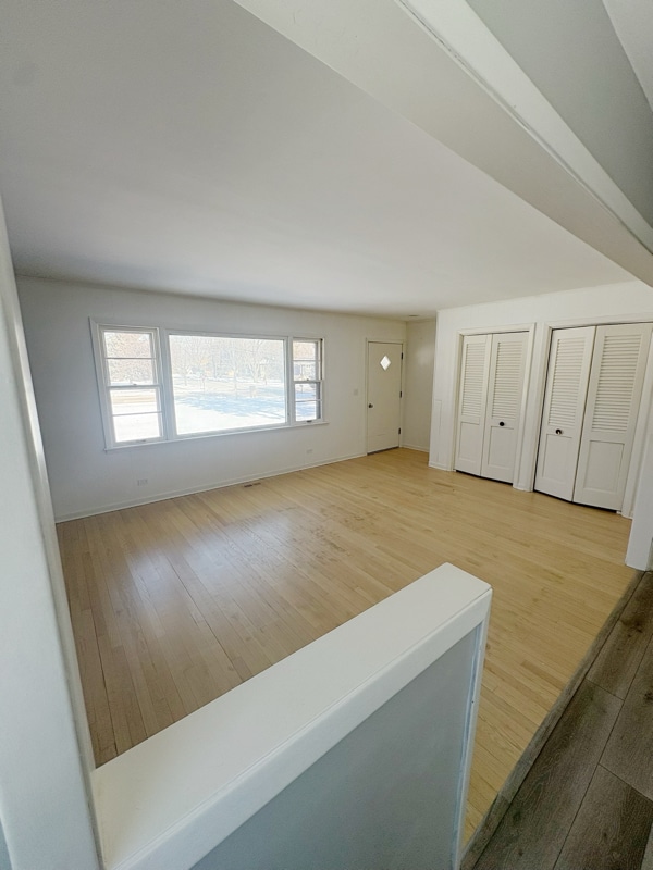 Building Photo - 100 W George St