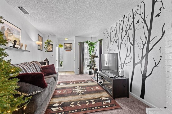 Photo - Adorable 2/1 Duplex with Garage!  Cute As A Bug!  PLEASE READ ENTIRE AD FOR VIEWINGS!