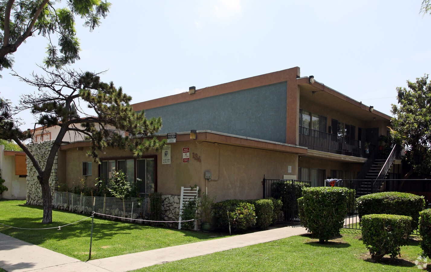 134 E. Wakefield - 134 E. Wakefield