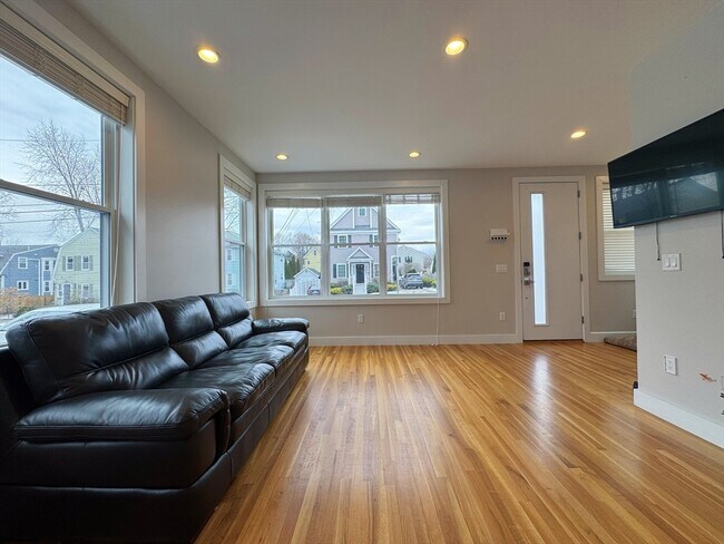 Photo - 30 Harrington St