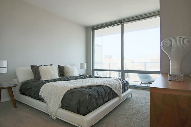 Photo - 110 W Polk St