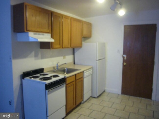 Photo - 121 E Gay St Unit 2