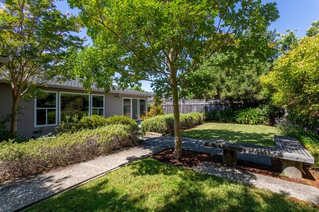 Building Photo - Northbridge 4bd/2ba Rancher w/Central AC &... Rental