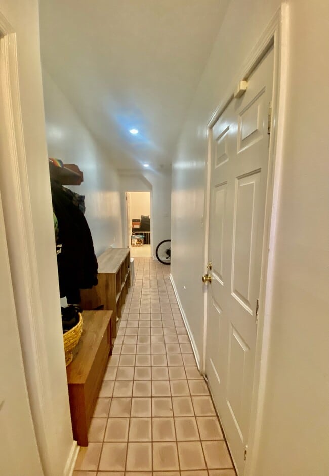 Photo - 761 S Mole St