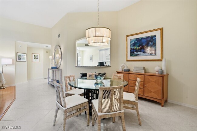 Building Photo - 7048 Pelican Bay Blvd Unit C302