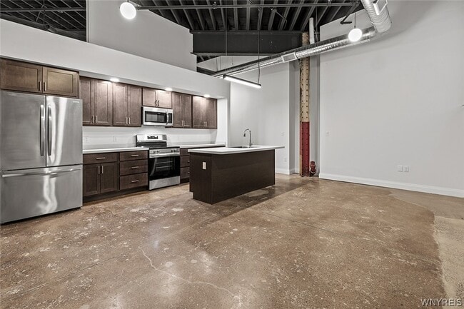 Photo - 1786 Main Rd