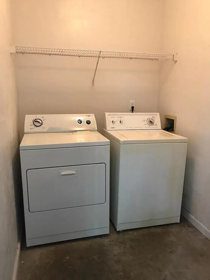 Photo - 1340 Hancock St