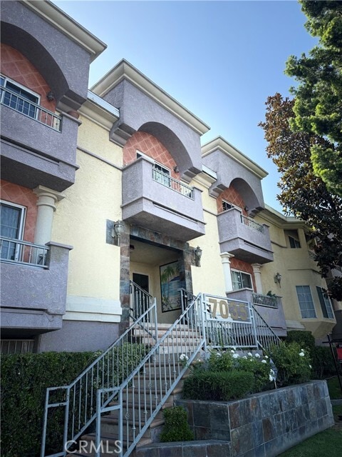 Photo - 7035 Woodley Ave Unit 113