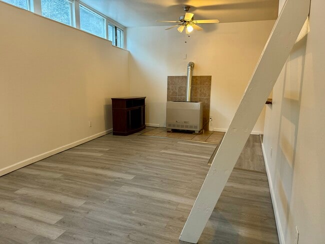 Photo - 312 Ruxton Ave