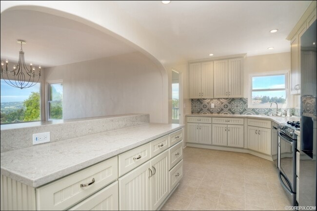 Photo - Modern 2 bedroom 2 bath home in Kensington Heights!