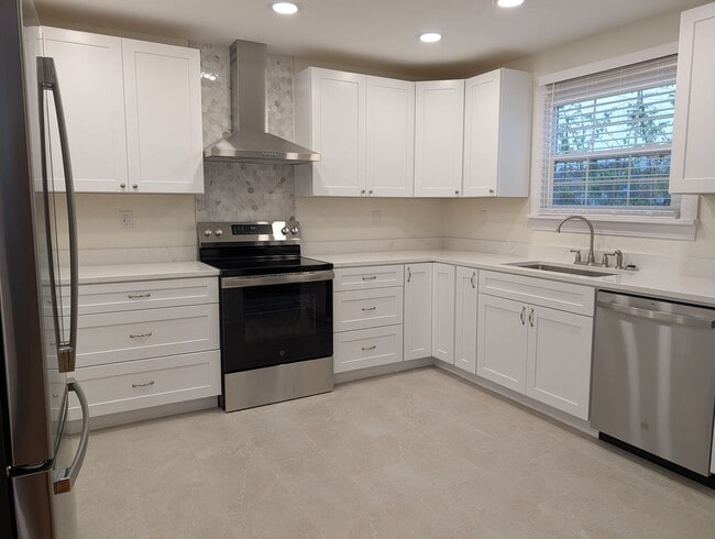 Photo - 1002 S 12th St