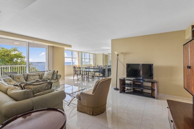 Photo - 1420 Brickell Bay Dr Unidad 601A