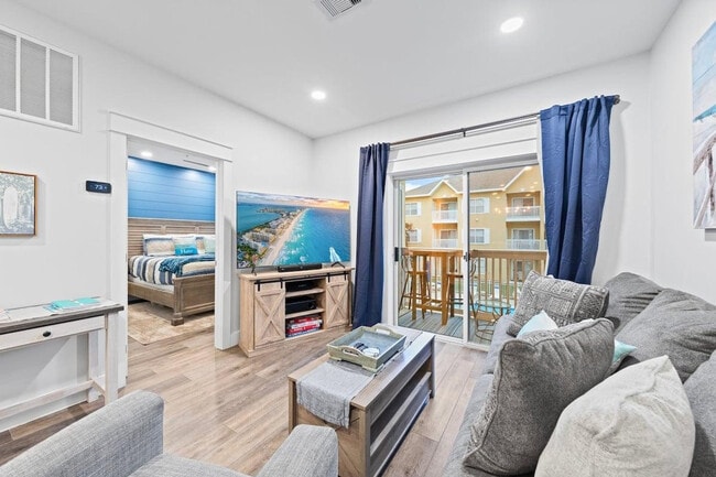 Building Photo - 34 Heron's Watch Way Unit ID1447116P