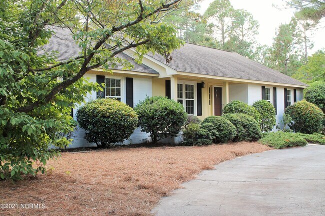 Photo - 315 Stoneyfield Dr