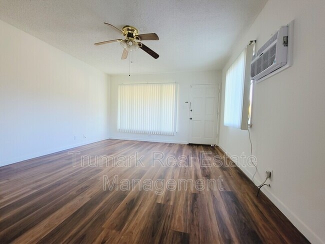 Photo - 512 Irving Ave Unit D