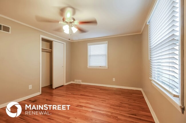 Photo - 2624 S Evanston Ave