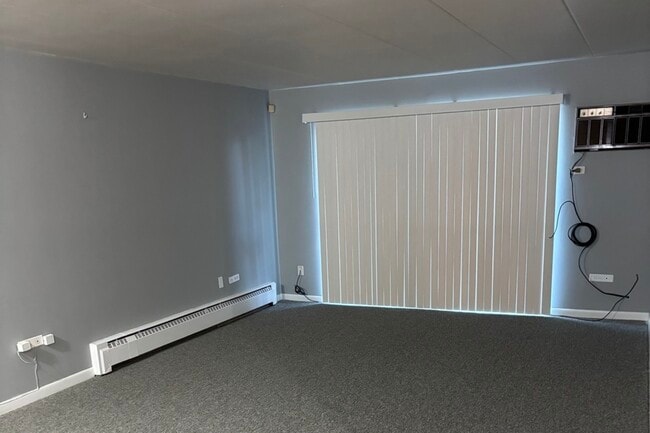 Photo - 18361 Glen Oak Ave