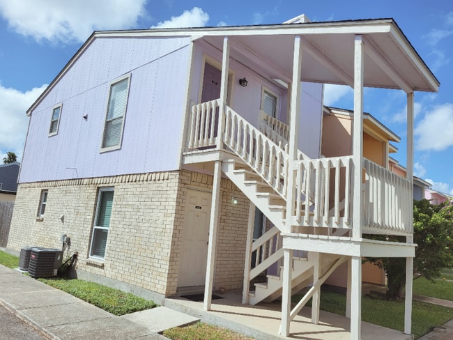Photo - 6702 Everhart
