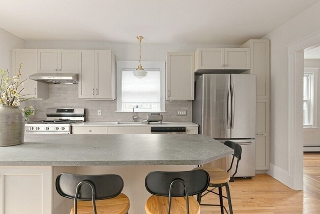 Photo - 12 Chilton St Unit 1