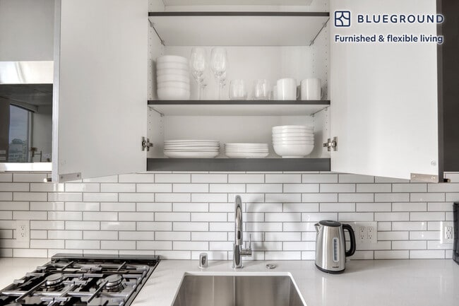 Photo - 210 8th Ave N Unidad FL15-ID491