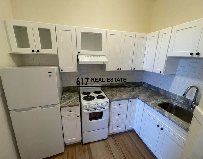 Photo - 504 Beacon St Unidad 54