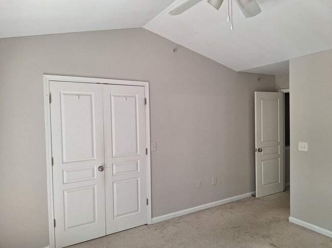Building Photo - 490 S Barnett Shoals Rd Unit 255 Rental