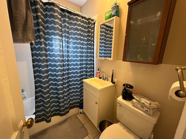 Photo - Spacious 1 bed - On Site Laundry - Close to Whole Foods, CVS Unidad 30