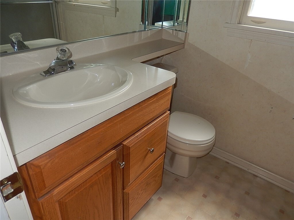 Photo - 214 E Spruce St