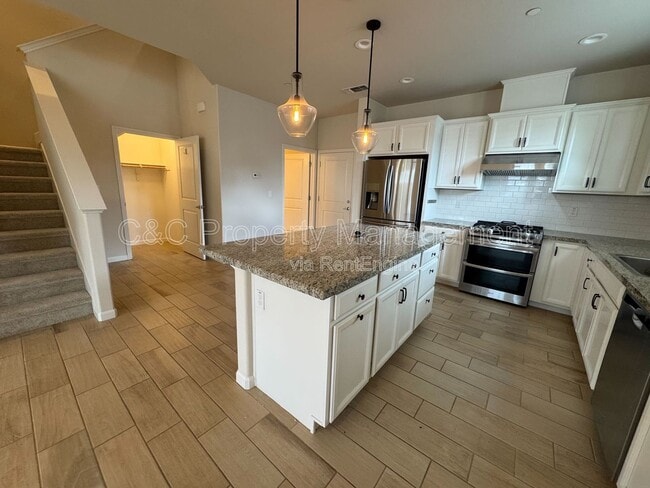 Photo - 14826 Kit Carson Dr