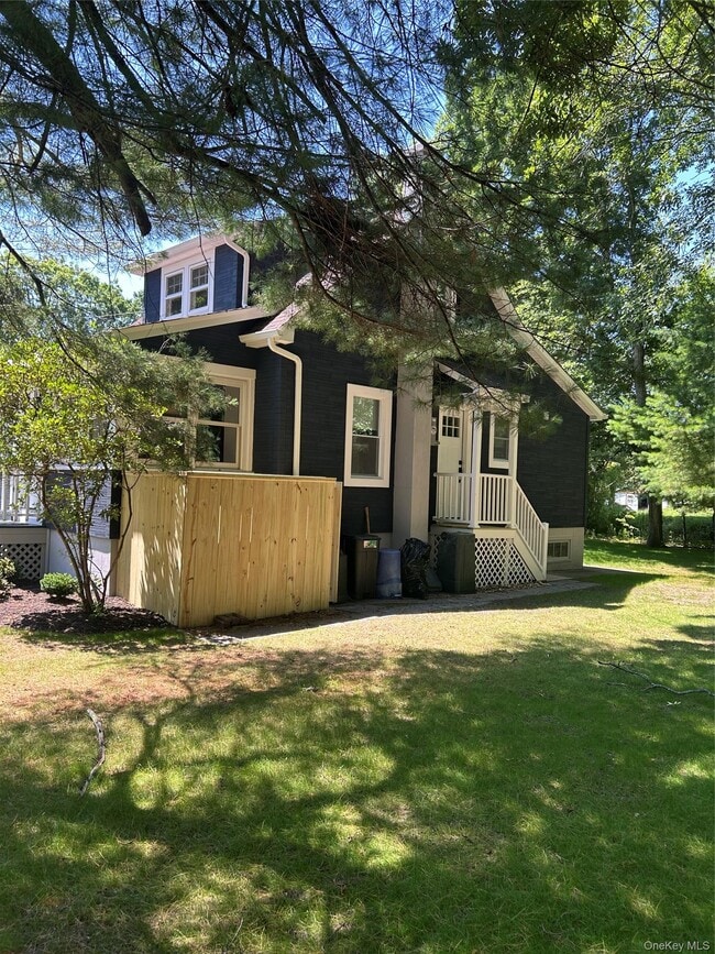 66 Magnolia Dr