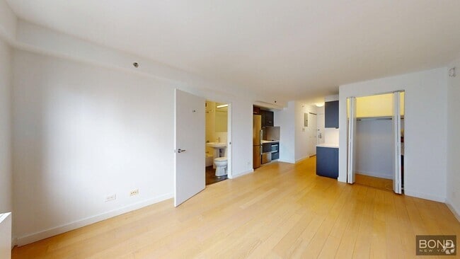 Building Photo - 222 E 39th St Unit 16C Rental