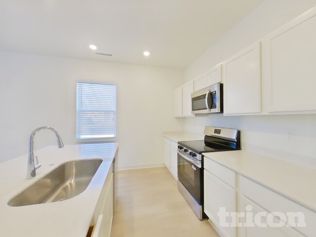 Photo - 11904 Moorfield Ln