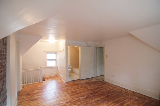 Photo - 303 West St Unit 3