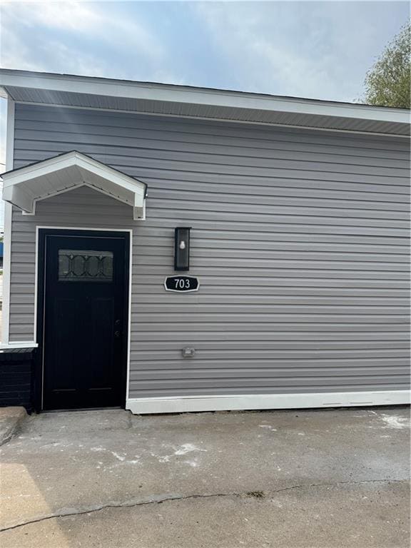 Photo - 703 W Oak St