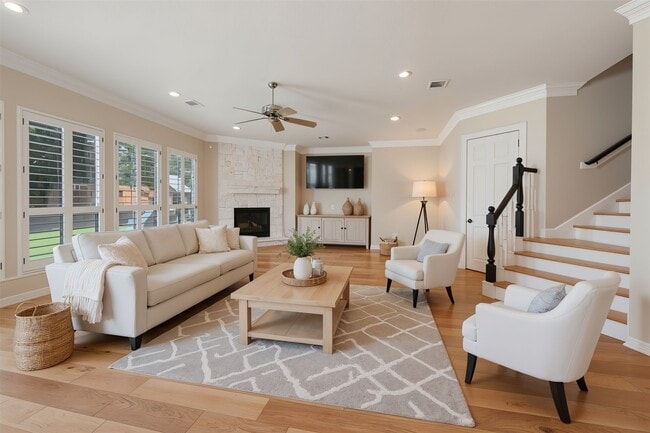 Photo - 15222 Hilltop View Dr