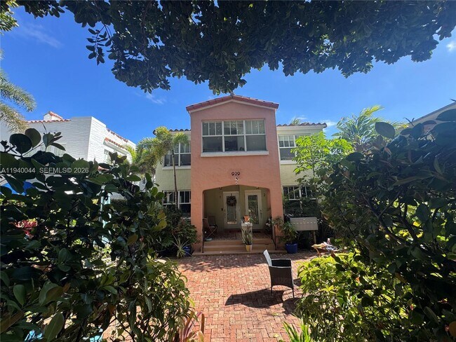 Building Photo - 929 Meridian Ave Unit 5