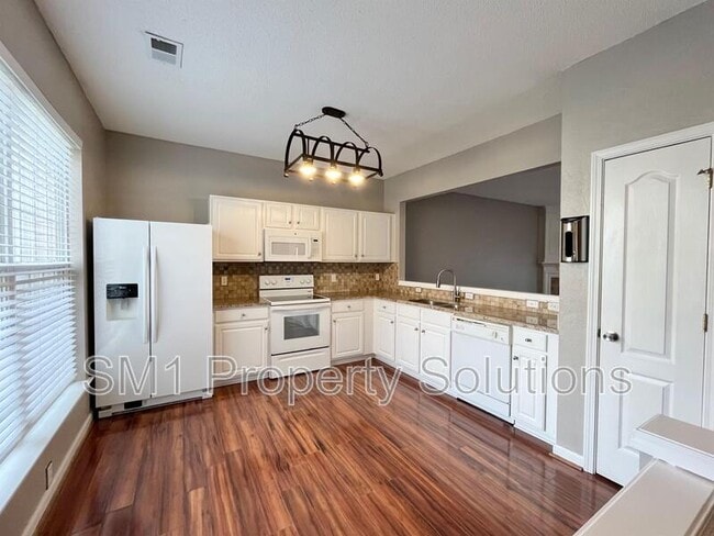 Photo - 3928 Elizabeth Glen Way