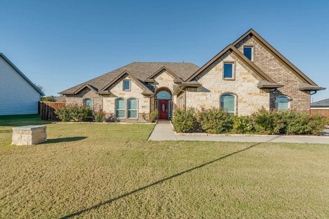 Photo - Stunning 3-bedroom, 2-bathroom home on an over-sized lot in Aledo ISD!